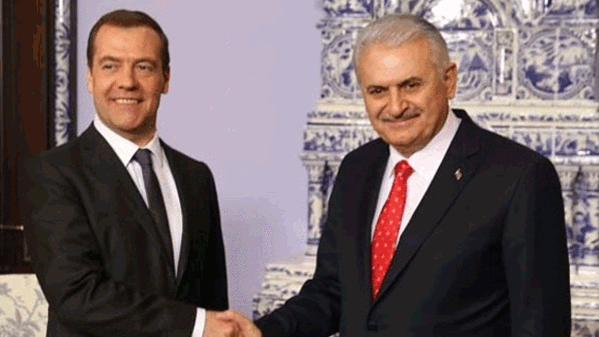 Yıldırım'dan Medvedev'e taziye telefonu