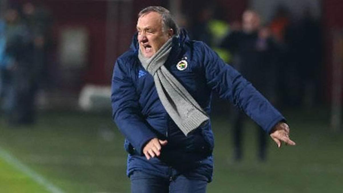 Advocaat çileden çıktı
