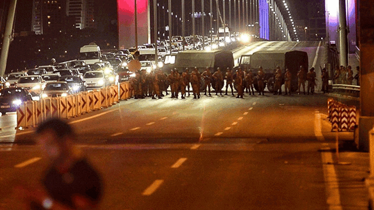 Darbeciler "Canavarlar Meclisi"nde haberleşmiş