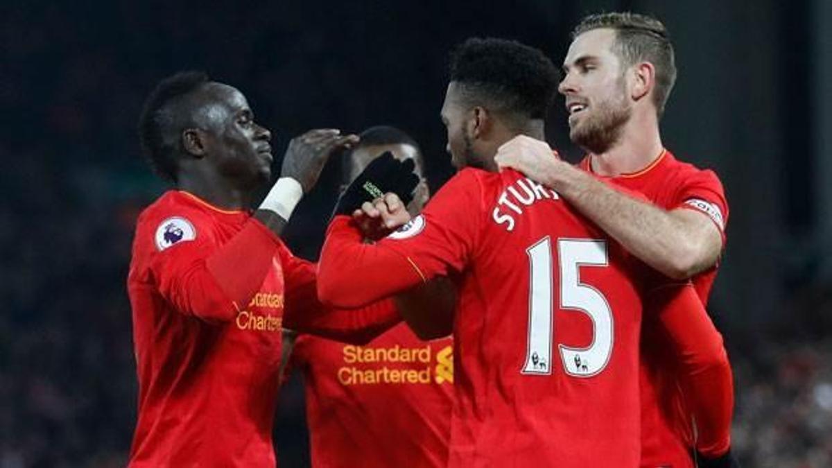 Liverpool evinde farklı kazandı