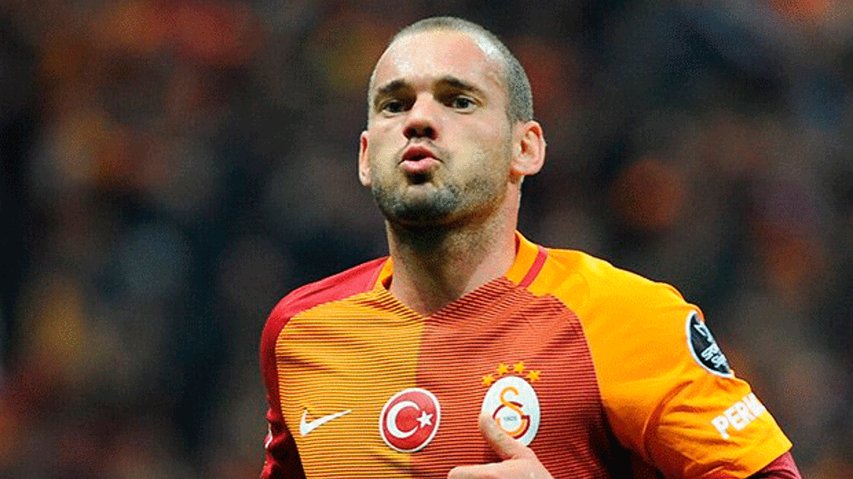 Sneijder: Van Gaal ile sorunlar yaşadım