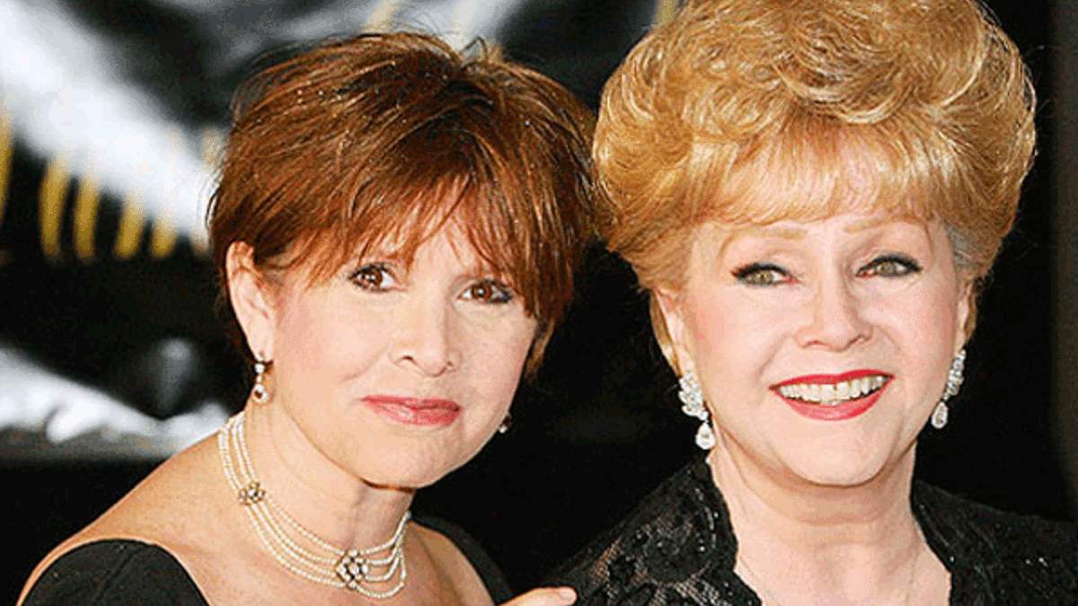 Carrie Fisher'in annesi Debbie Reynolds hayatını kaybetti