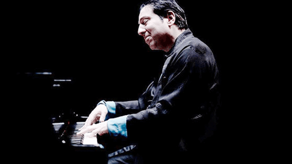 Fazıl Say, Mozart eserleriyle İKÜ sahnesinde