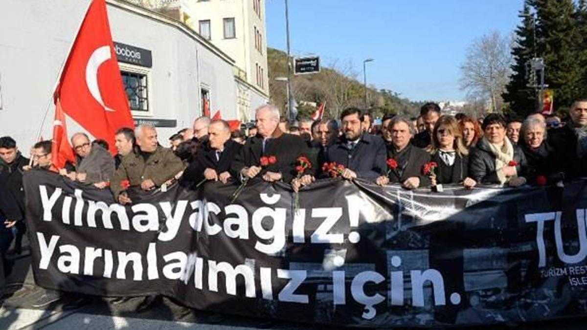 Turizmciler teröre karşı yürüdü