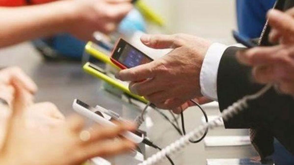 Telefon satışları rekor kırdı