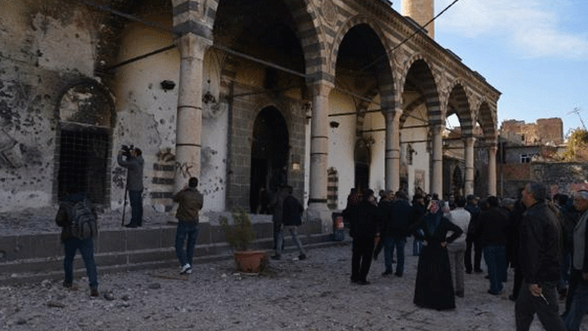 Sur yeniden inşa ediliyor