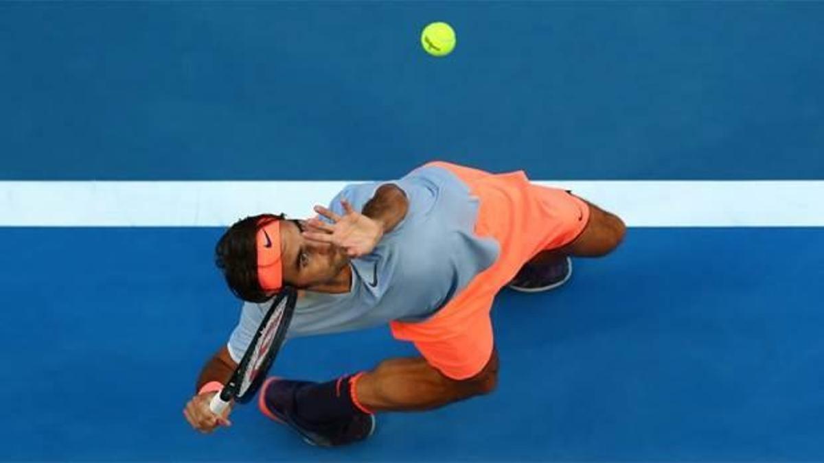 Federer güle oynaya kazandı!