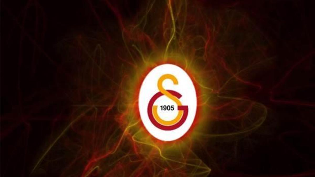 Galatasaray'da şok! İki oyuncu resmen gönderildi