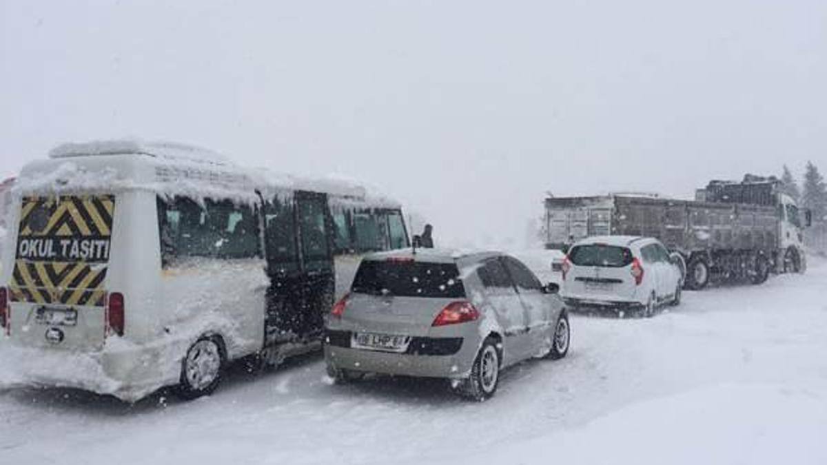 Bursa -İzmir yolu ulaşıma açıldı