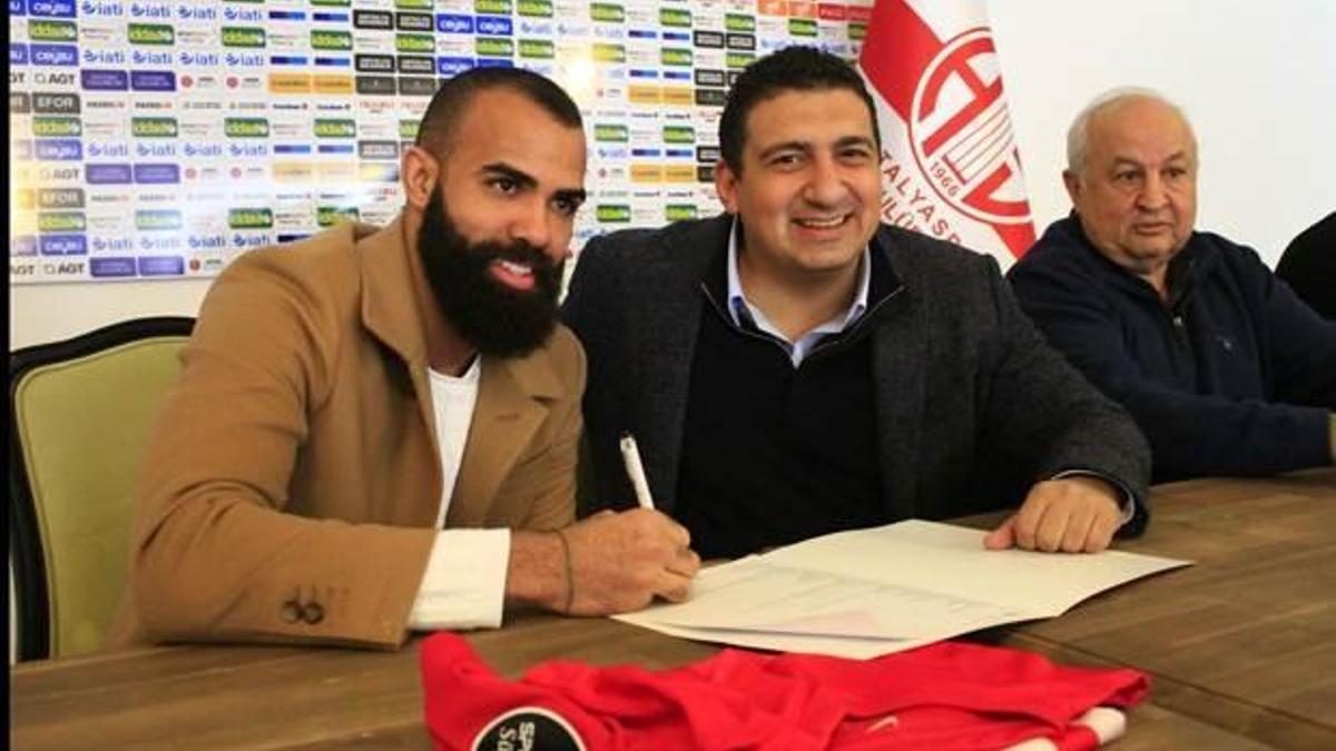 Sandro Ranieri resmen Antalyaspor’da