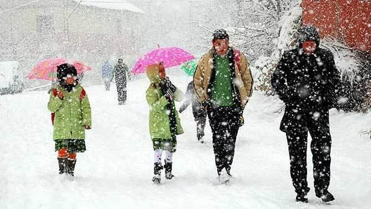 İstanbul'da yarın okullar tatil olacak mı? 12 Ocak Perşembe Valilikten...