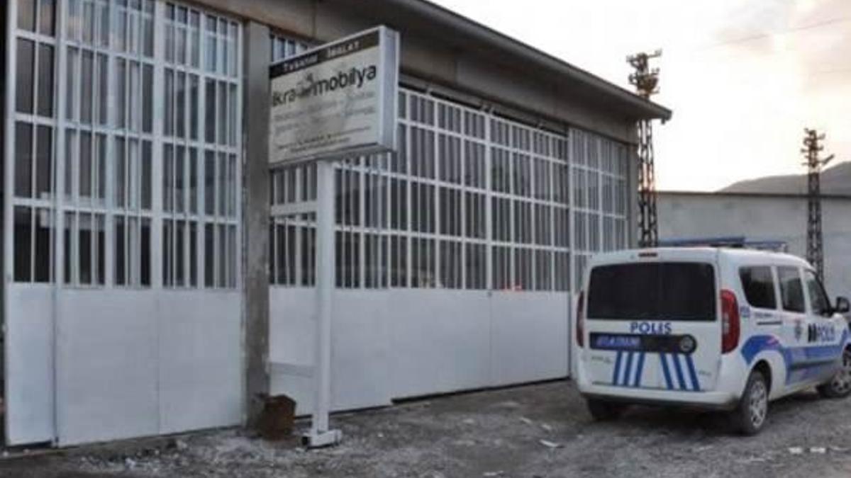 Eskiden ortağı olduğu atölyeyi basıp dehşet saçtı