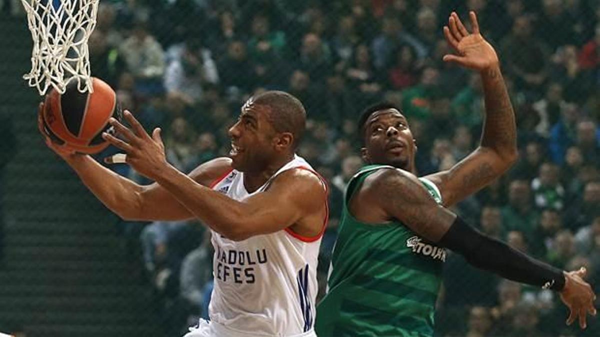 Anadolu Efes uzatmalarda yıkıldı