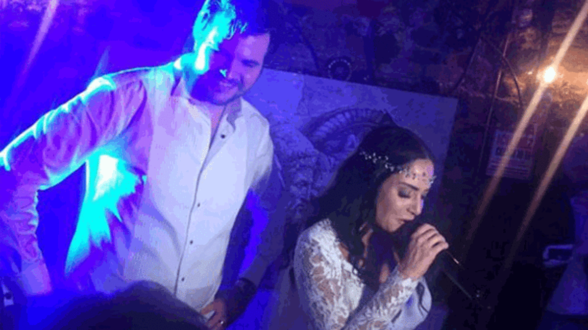 Barış Üregül Asya Engin’le evlendi!