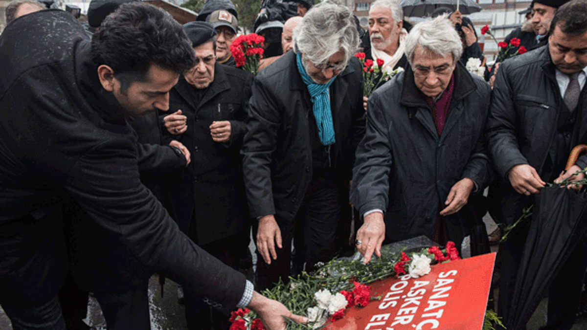 Sanatçılardan teröre karşı birlik mesajı