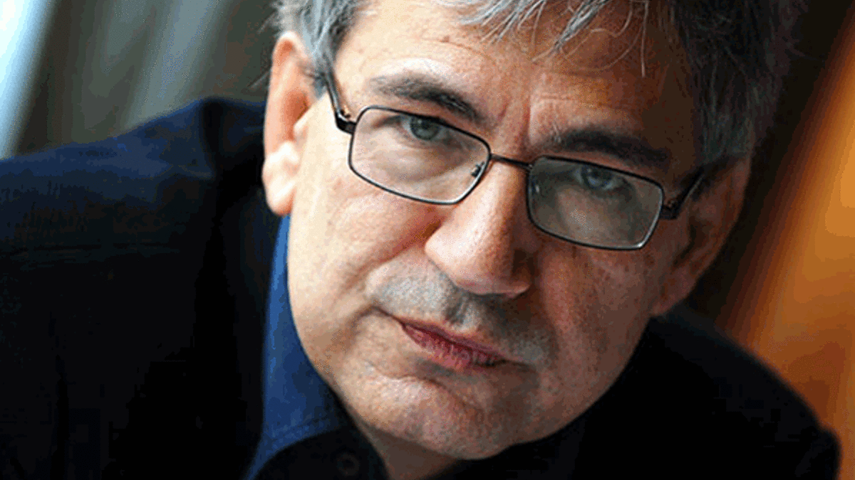 Orhan Pamuk'a şeref doktorası!