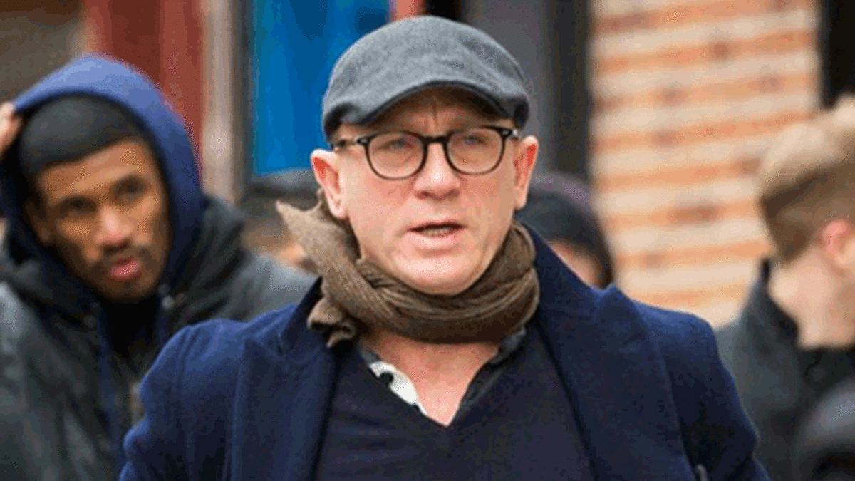 Daniel Craig oyununa zor yetişti