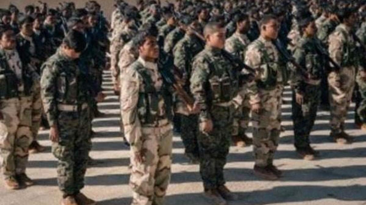 ABD'den bir skandal daha! PKK'ya üniforma giydirdi