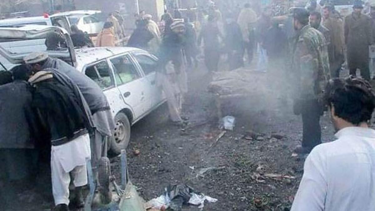 Afganistan'da karakola saldırı: 43 ölü