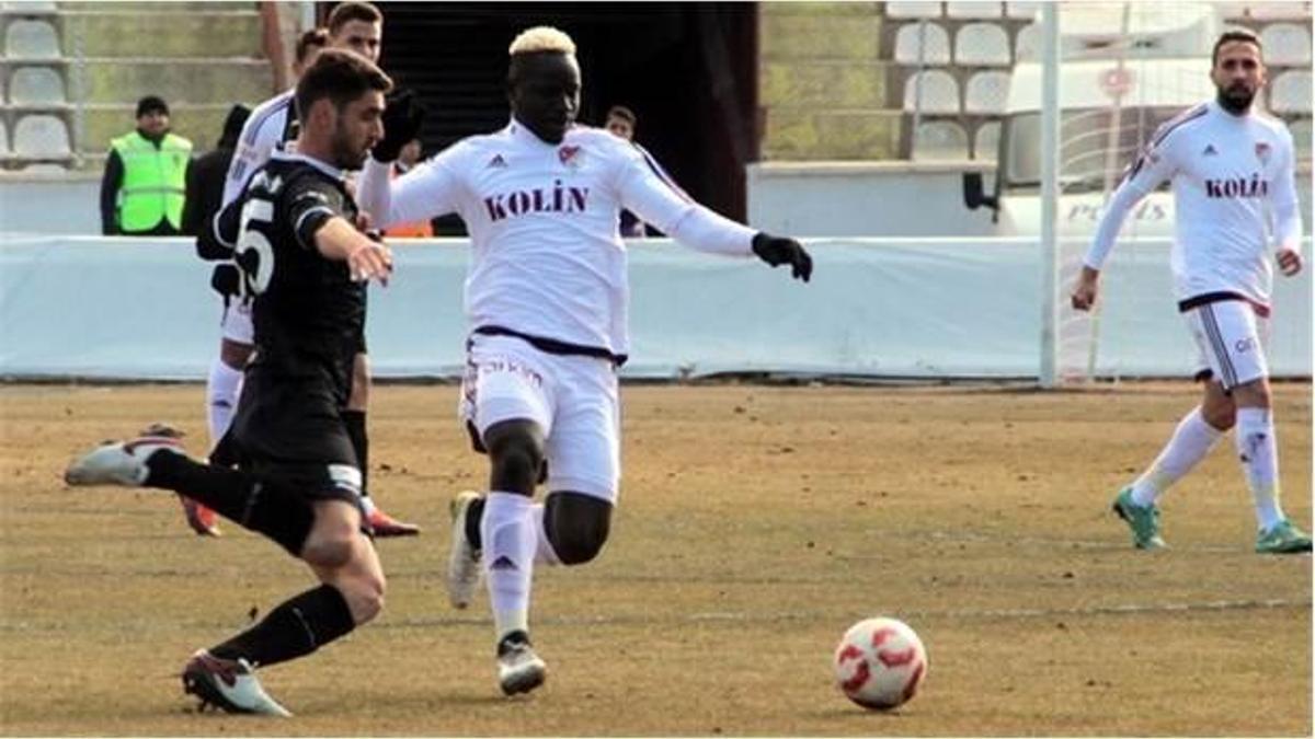 4 gol, kırmızı kart kazanan yok!