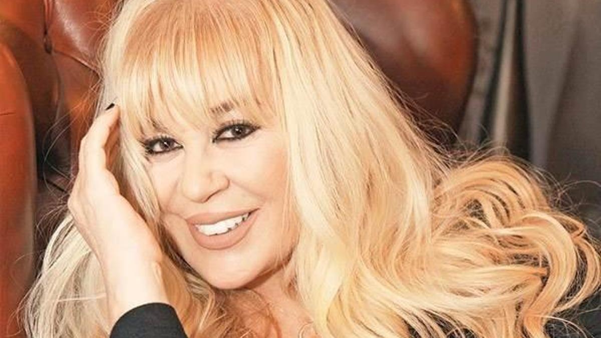 Zerrin Özer: 'Sezen bana hep çelme taktı'