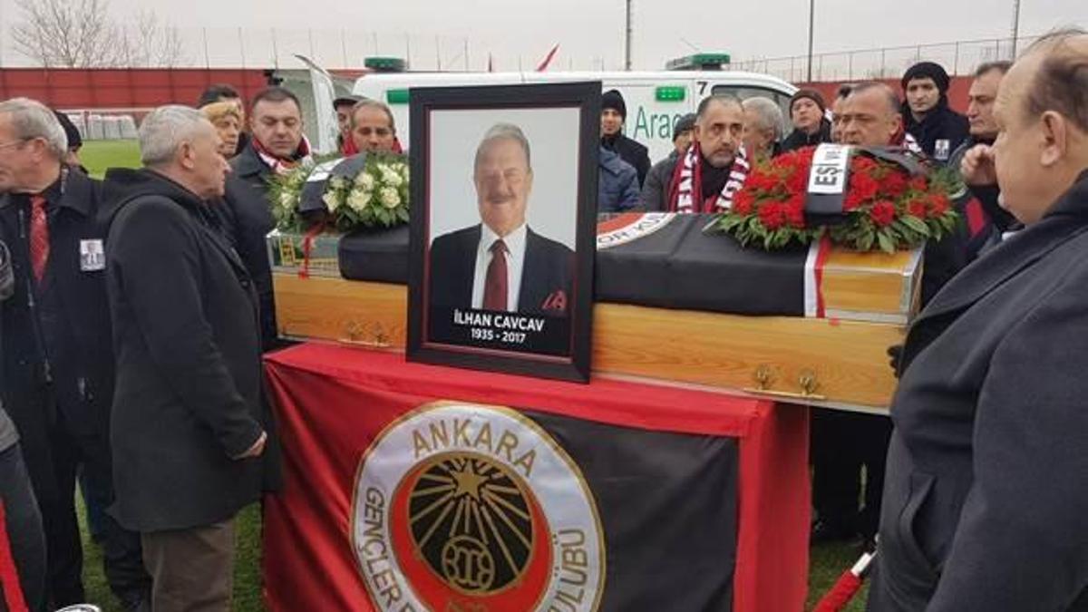 İlhan Cavcav’a son görev!