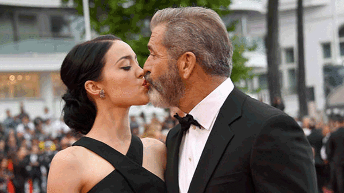 Mel Gibson 61 yaşında dokuzuncu kez baba oldu!