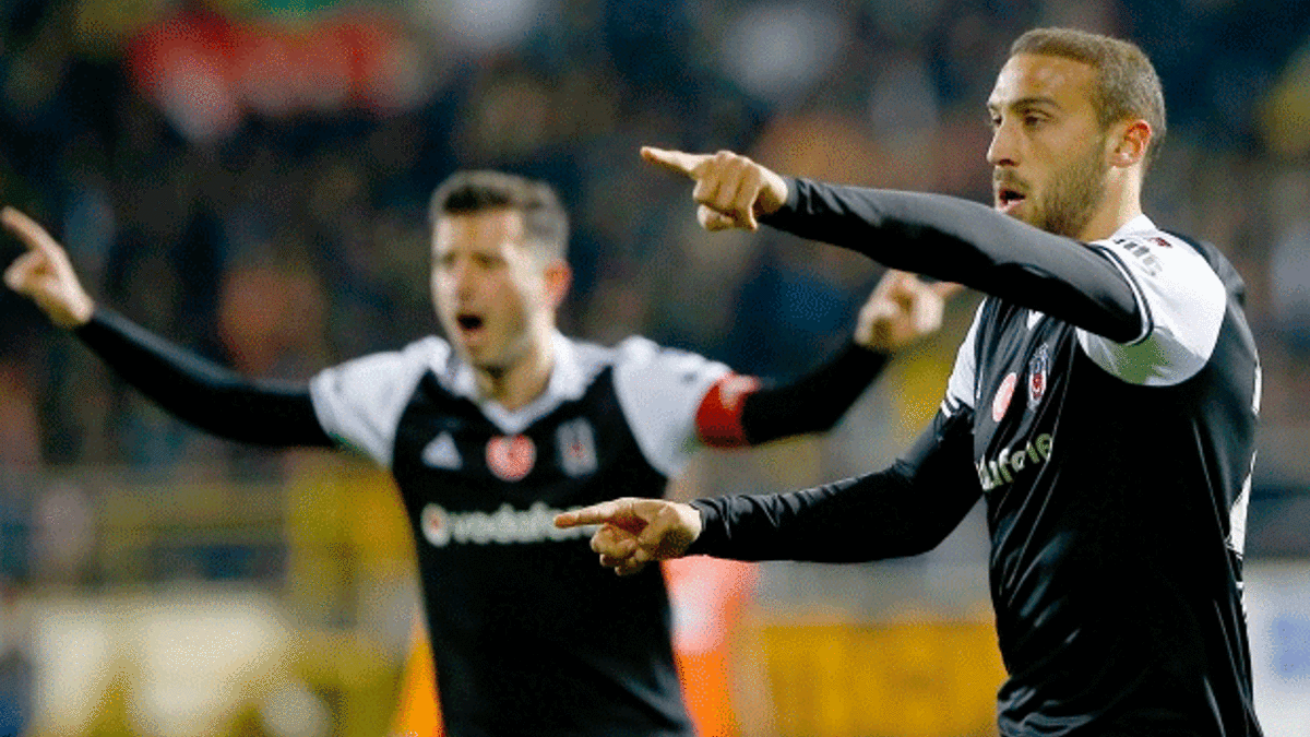 Kral dediğin böyle olur