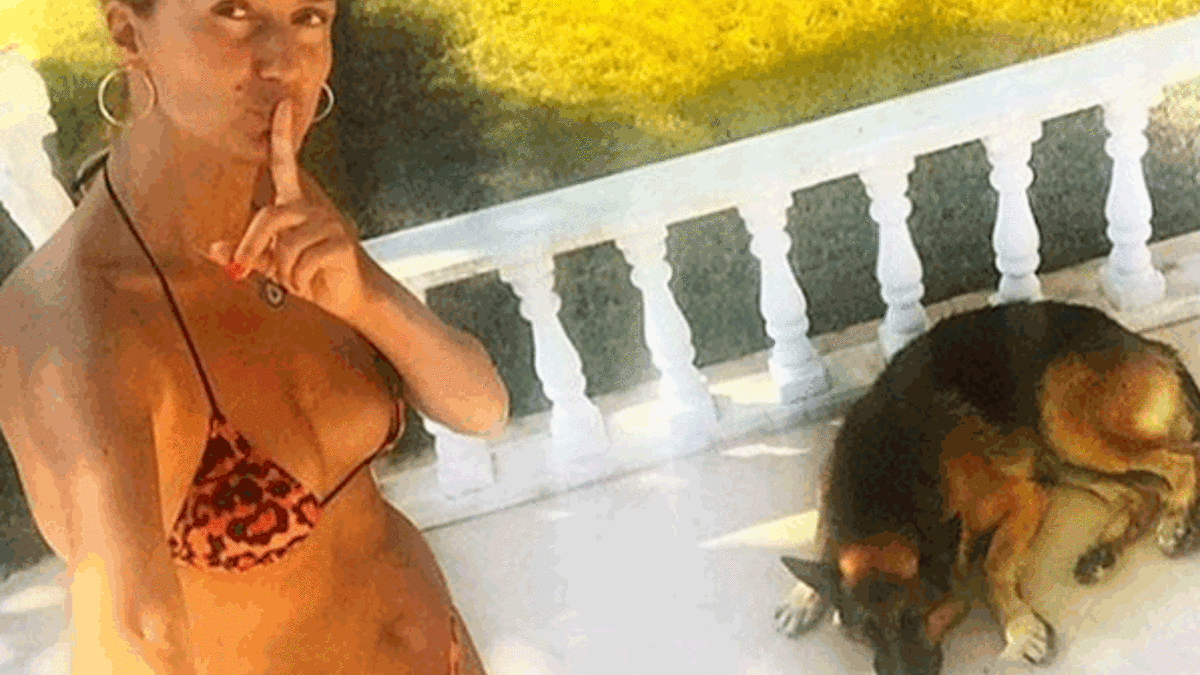 Tuğba Özay'dan olay paylaşım! İnstagram hesabında köpeğini paylaşınca...