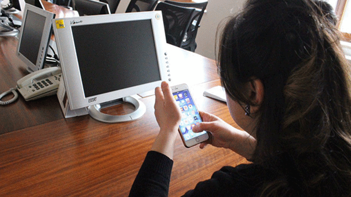 PTT memuru iPhone'u dize getirdi! O listeye girdi