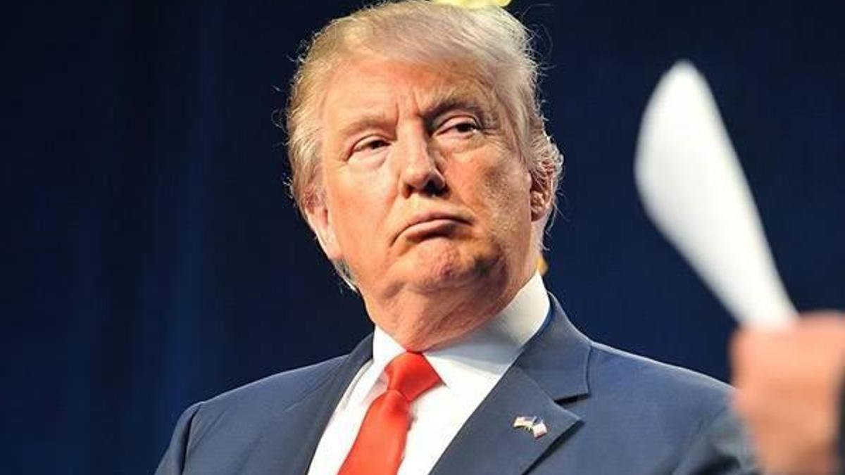 Trump, vize yasağına karşı çıkan Adalet Bakanı'nı görevden aldı
