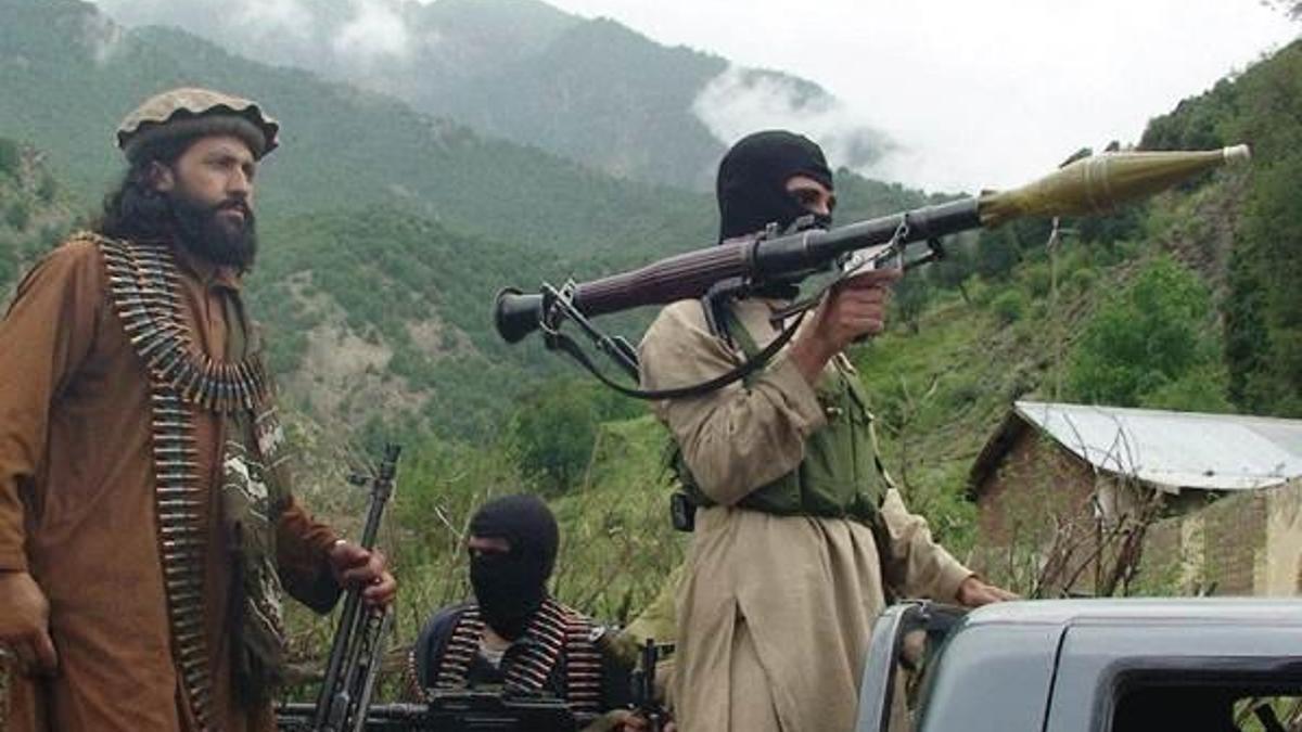 Afganistan'da 6 polis Taliban'a katıldı