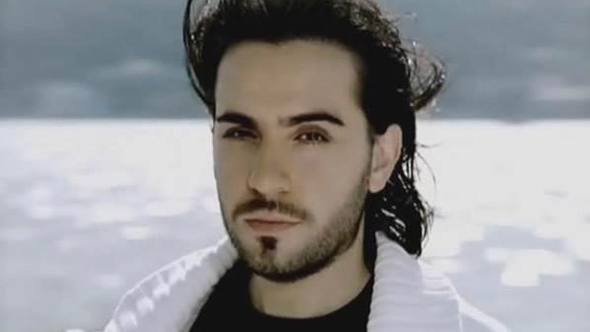İsmail YK kimdir?