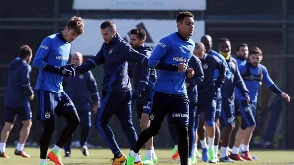 Fenerbahçe Avrupa Ligi kadrosu belli oldu
