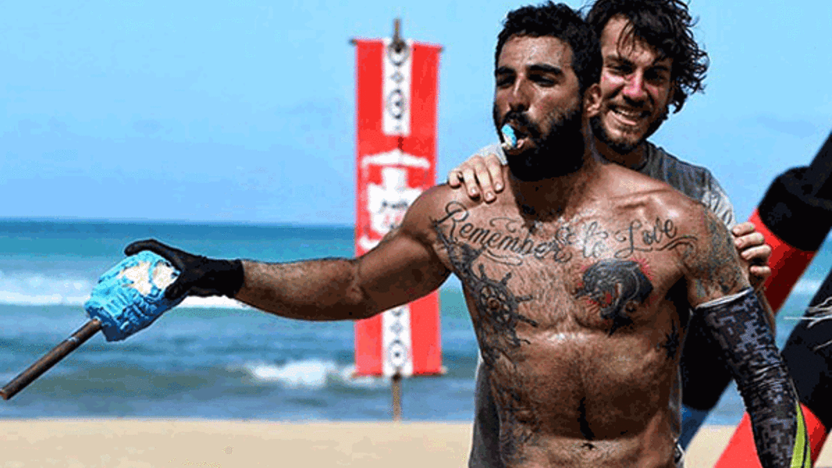 'Survivor 2017'de Eser West çılgınlığı! Resmen ısırdı
