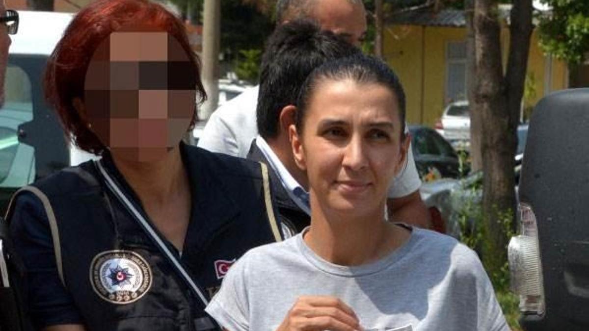 FETÖ'nün kurye ablasından aşk itirafı