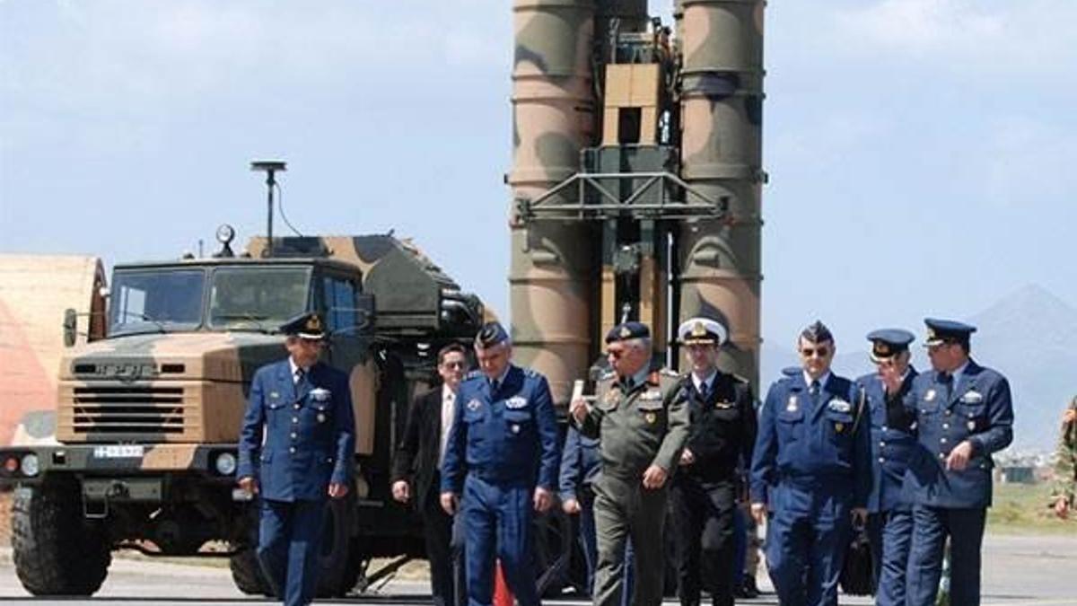 Yunanistan'dan S-300'lü şov! Saçmaladılar...