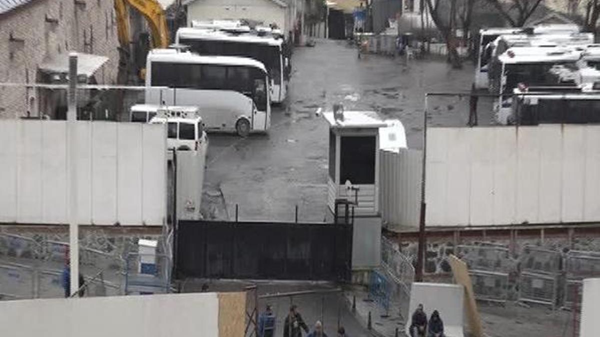 Taksim'deki cami alanında şantiye hazırlıklarına başlandı