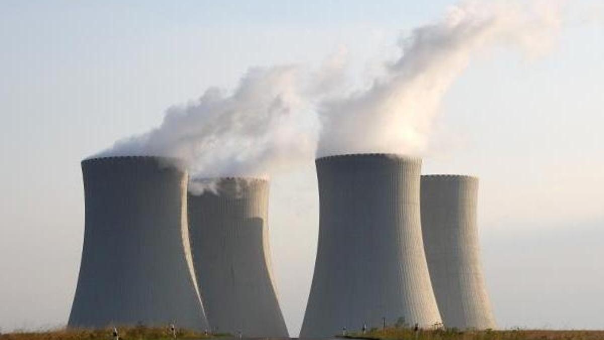 Dünya nükleer enerjiden vazgeçmiyor