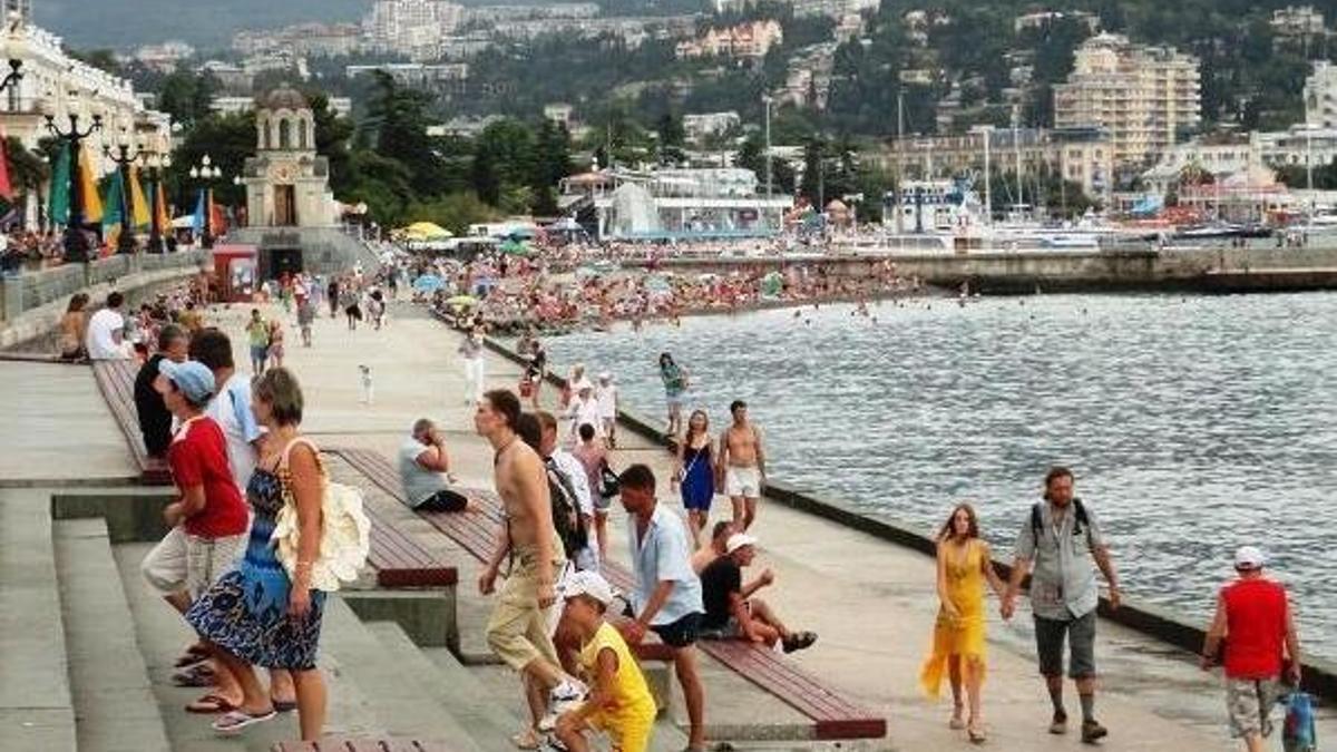 Ukrayna ile anlaşma: Sadece kimlikle gidilebilecek!