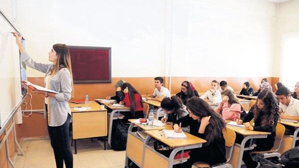 ‘Yeni müfredatta bütünlük yok..’