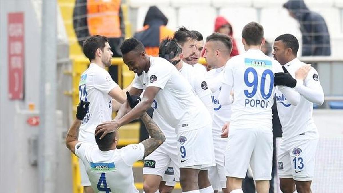 Liderlik şansı paşa paşa kaçtı