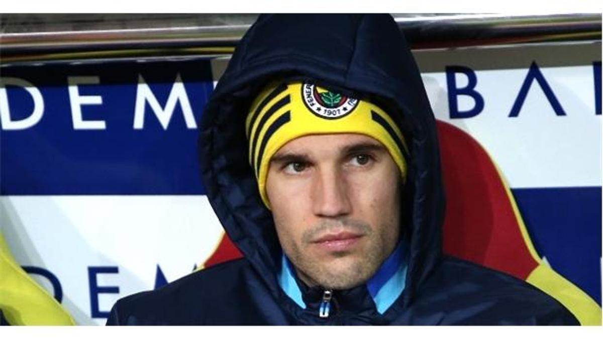 Robin van Persie'ye büyük şok!