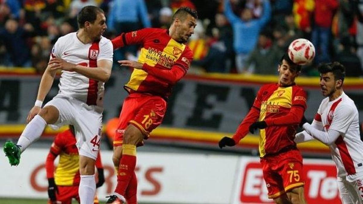 Göztepe liderliği 90'da kaybetti