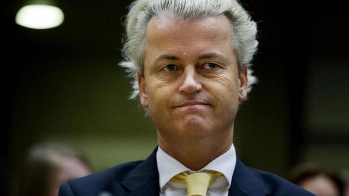 Hollanda'da İslam karşıtı Wilders anketlerde ilk sırada!