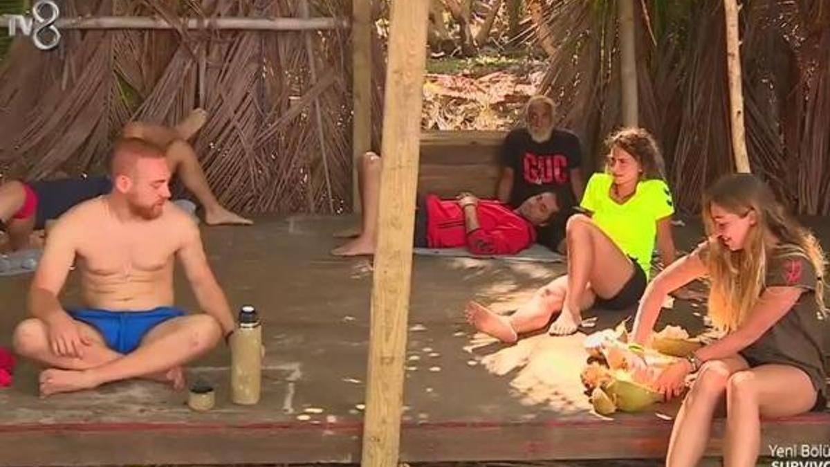 Survivor'da en çok Furkan'ı beğeniyor!