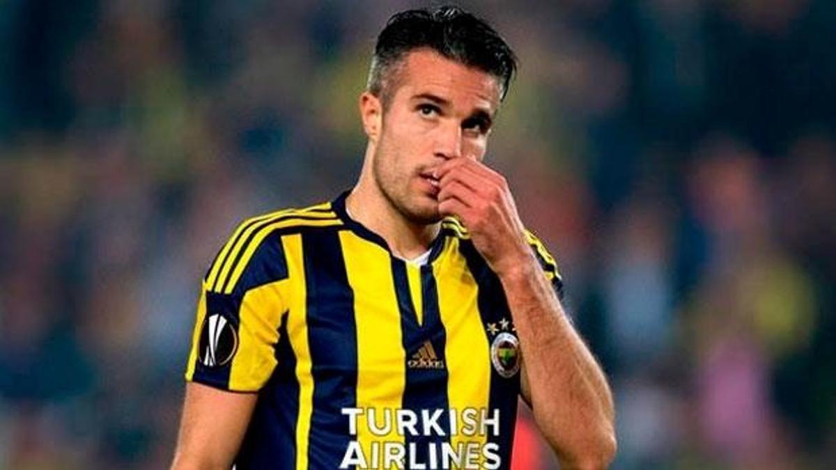 Robin van Persie kadro dışı kaldı