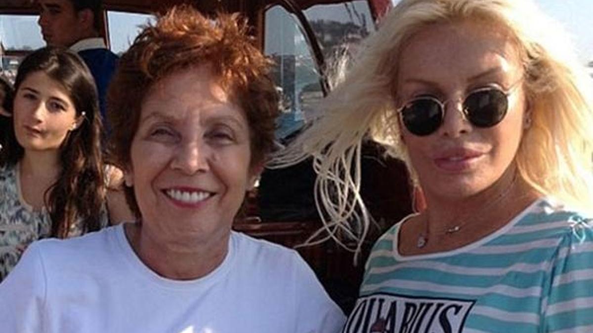 Ajda Pekkan'dan indirimli villa!