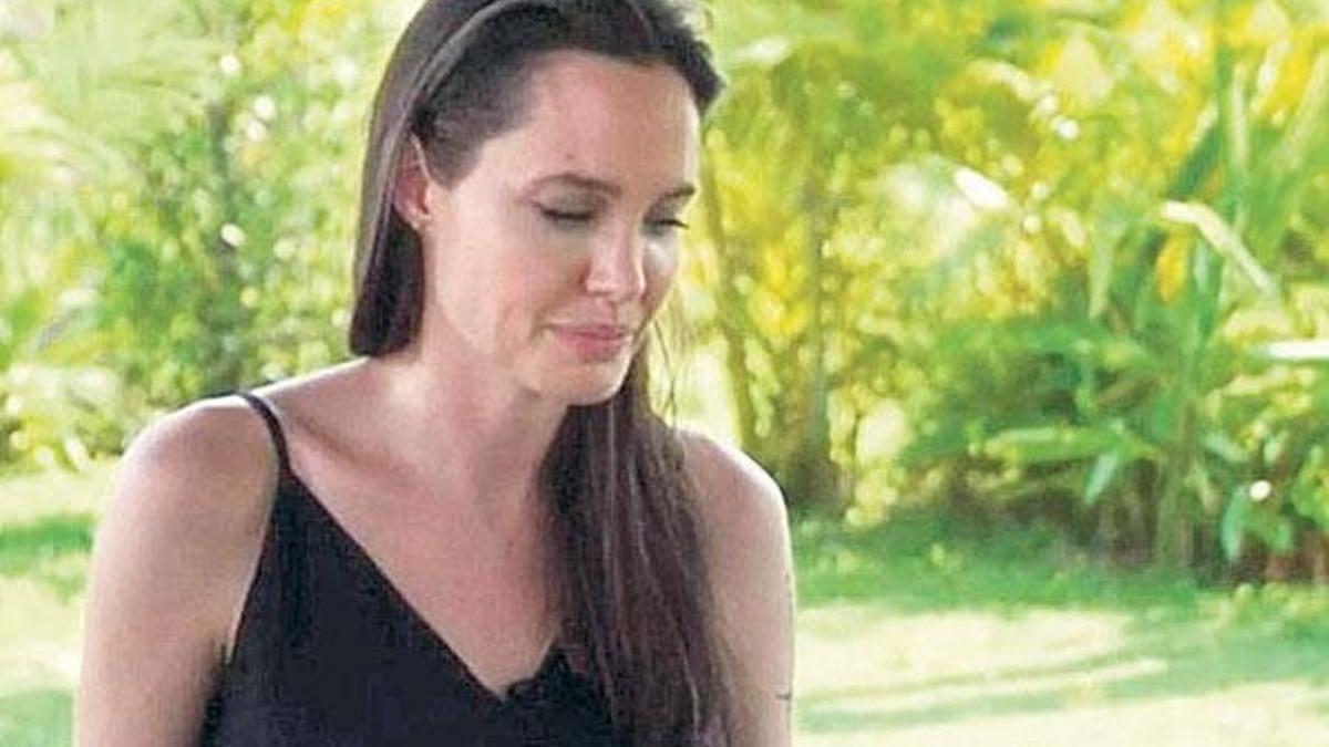 Angelina Jolie'nin ayrılık gözyaşları!