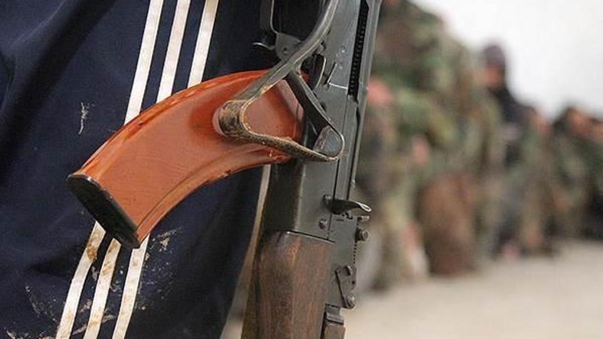 Afganistan'dan Pakistan'a 32 terörist eğitim kampının listesi